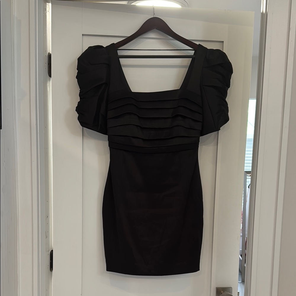 Elegant Black Dress with Puff Sleeves